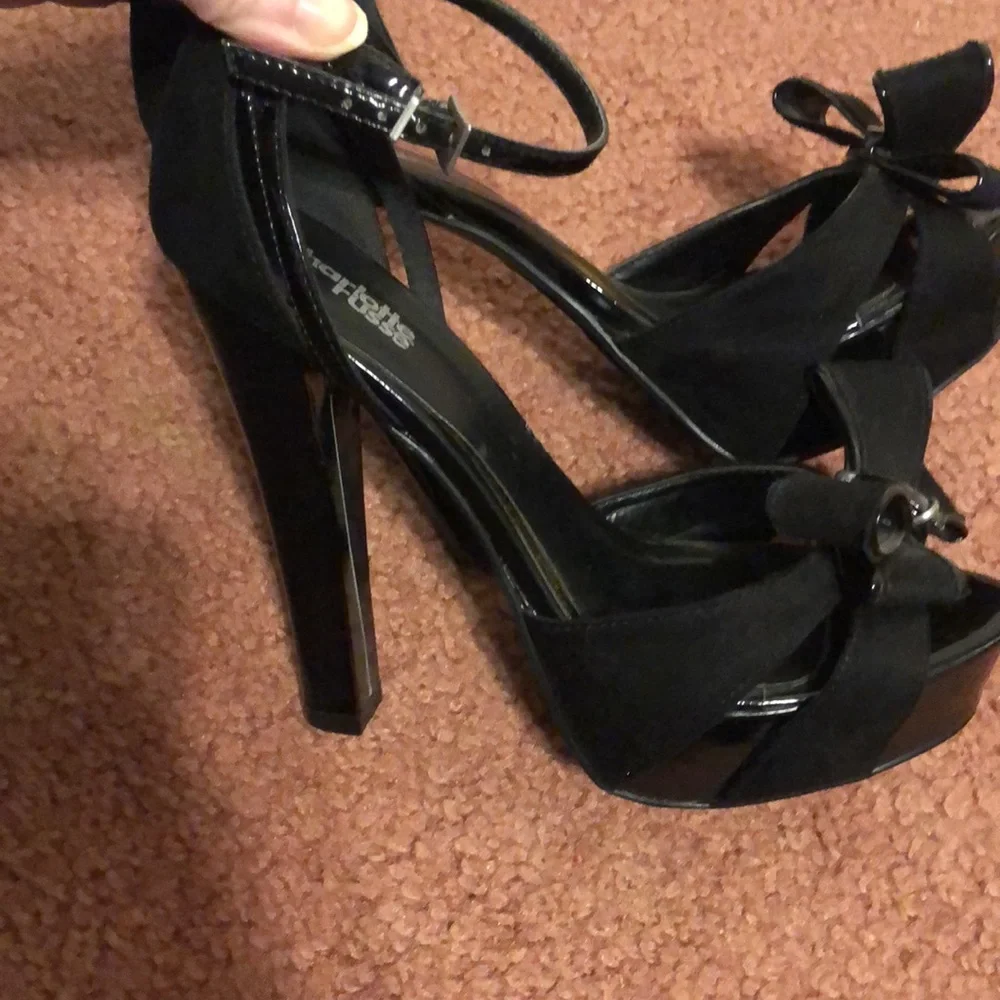 Charlotte Russe Velvet Bow Tie Heels